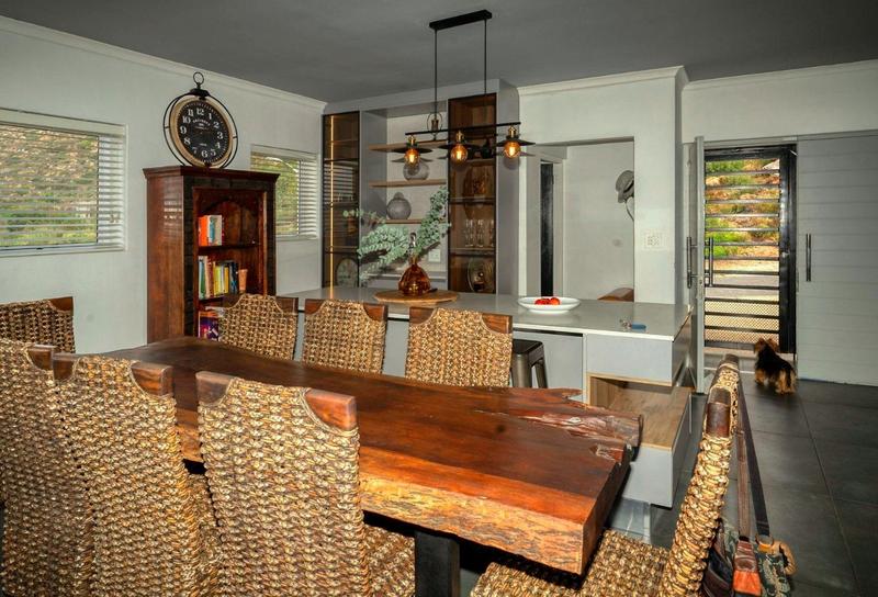 5 Bedroom Property for Sale in Fish Hoek Western Cape
